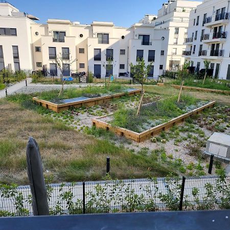 Superbe Appartement A 3Min A Pieds De La Gare Chessy  Buitenkant foto