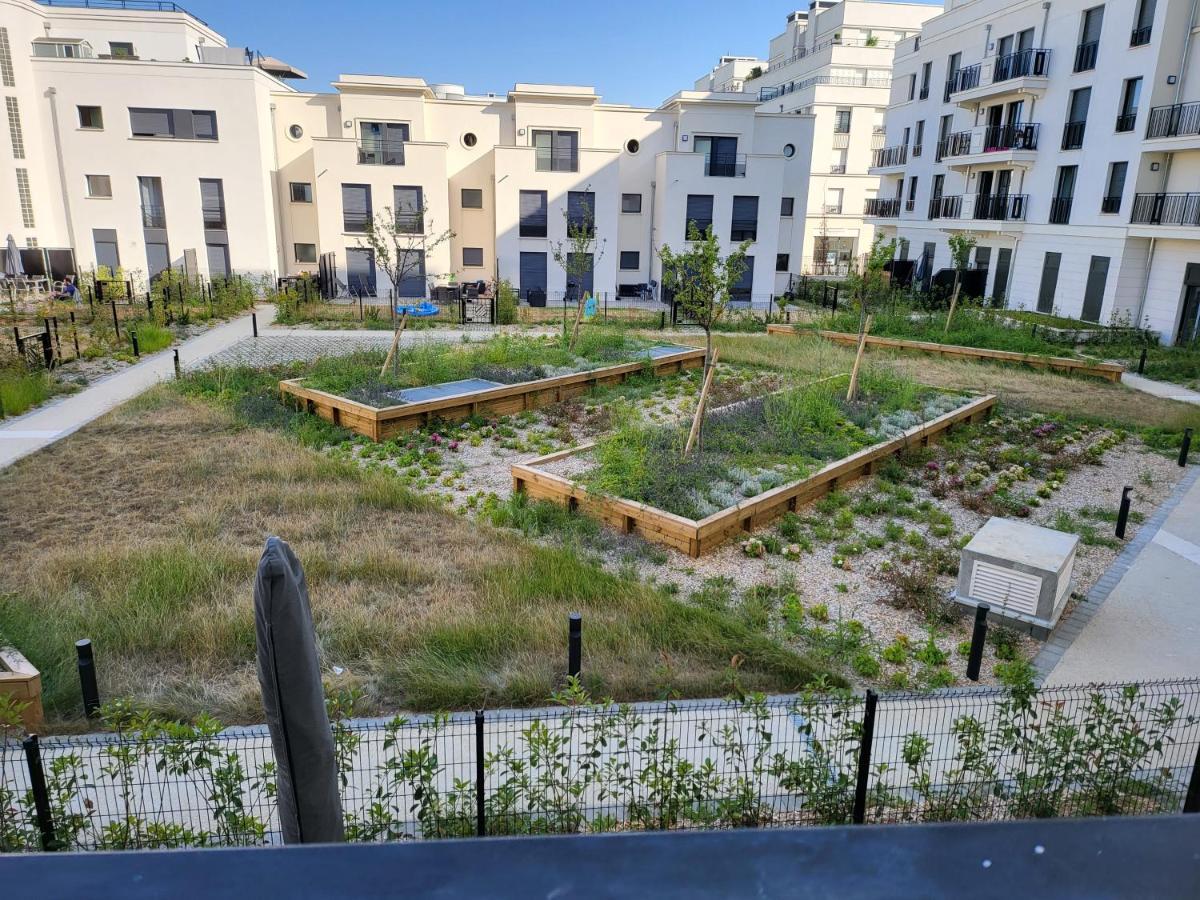 Superbe Appartement A 3Min A Pieds De La Gare Chessy  Buitenkant foto