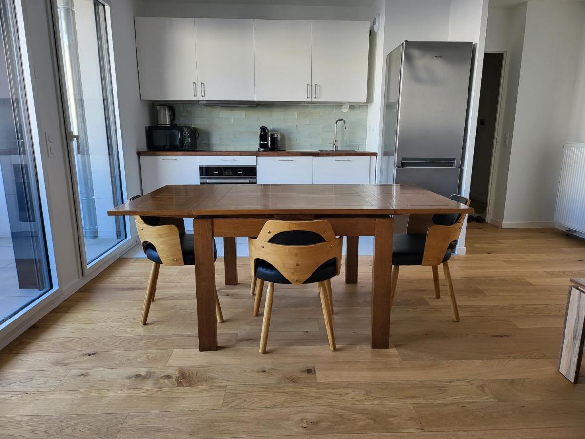 Superbe Appartement A 3Min A Pieds De La Gare Chessy  Buitenkant foto